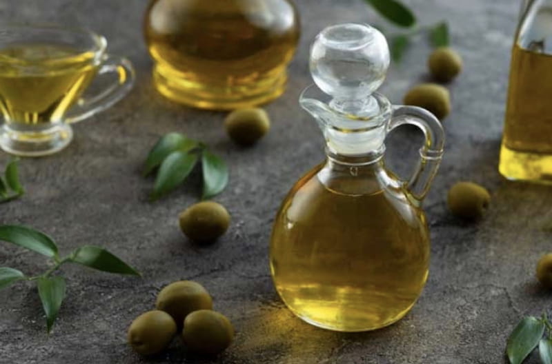 تصویر 1 از روغن زیتون لادن بدون بو فرآوری شده با طعم ملایم